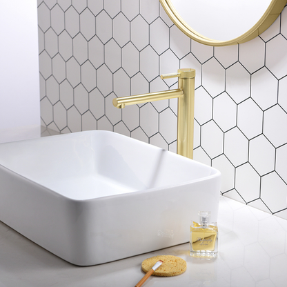 Hoge wastafelkraan Taylor - Brushed gold - 30.5 × 5.5 × 18 cm